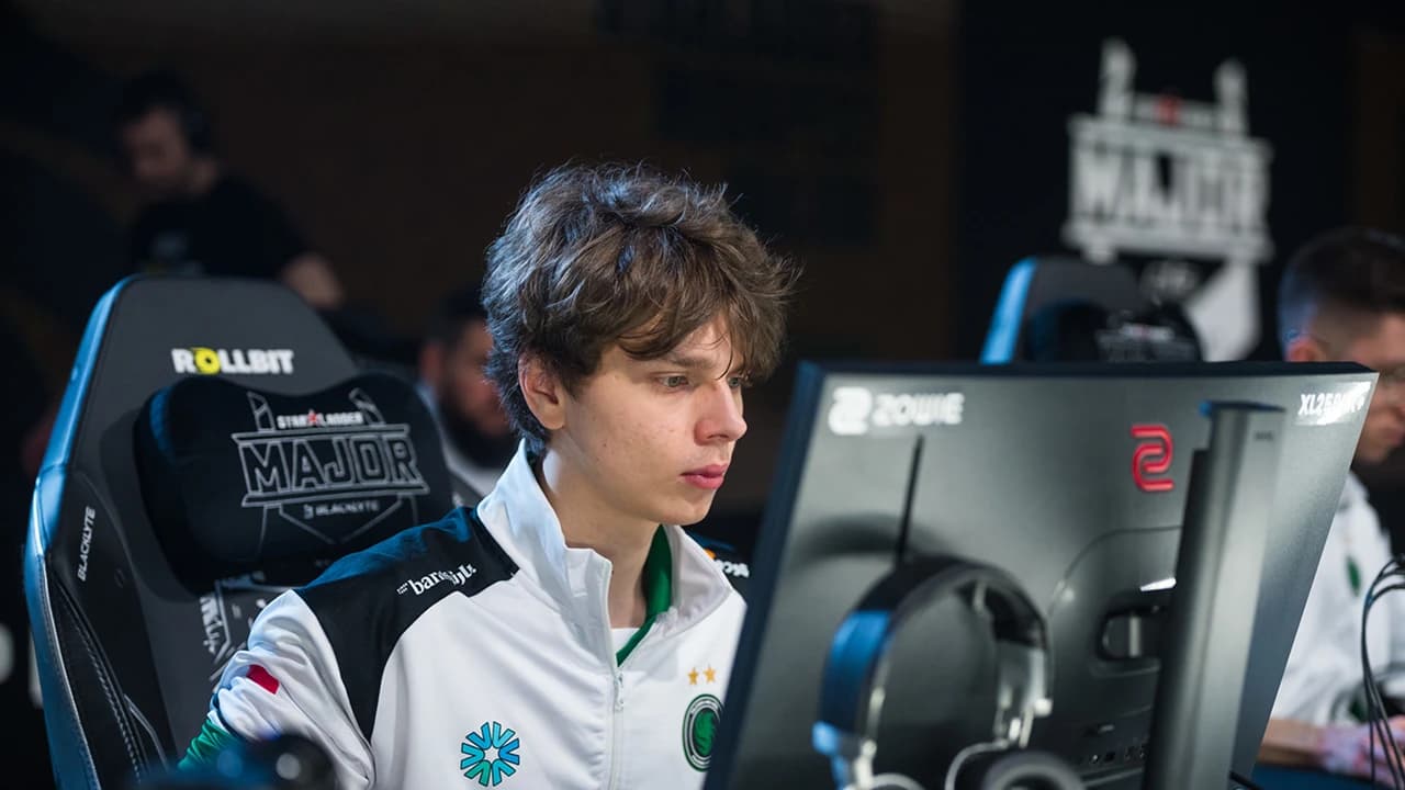 Falcons break G2 and seize a playoff spot — m0NESY returns to peak form Falcons break G2 and seize a playoff spot — m0NESY returns to peak form